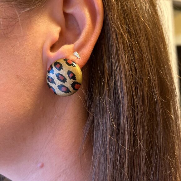 Vintage 1990s Button Stud Earrings Leopard Print Round Bronze Tan Black Design - Picture 8 of 10